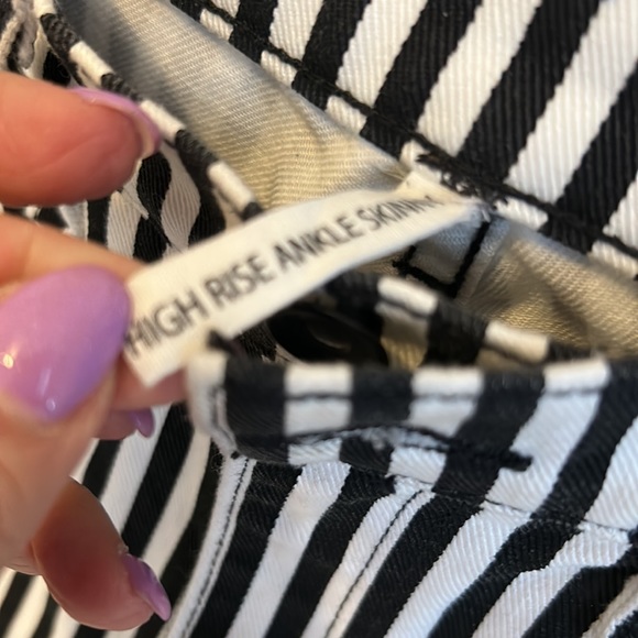 Rag & Bone Striped Ankle High Rise Skinny Jeans - Picture 6 of 8